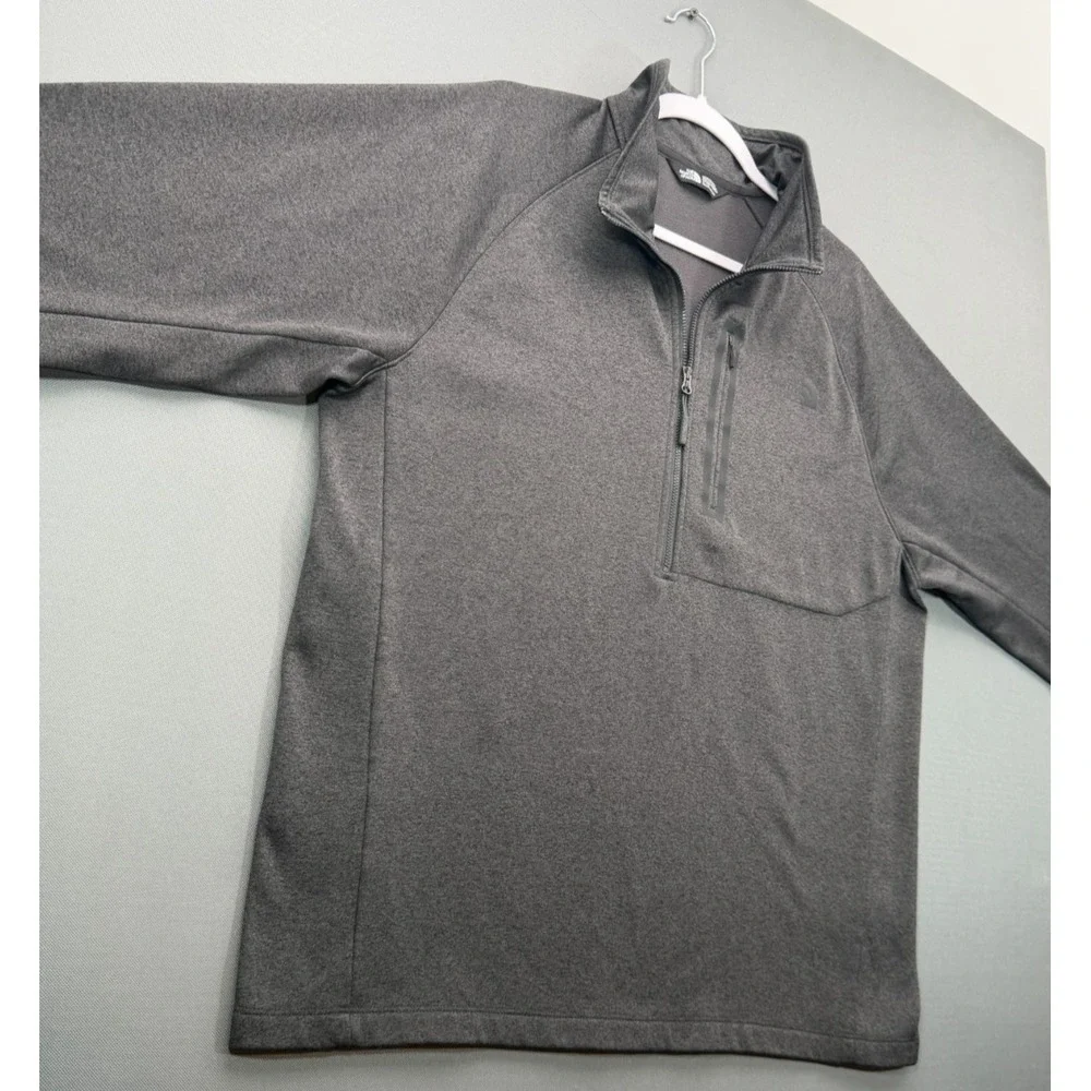 The North Face Men's XL Sweater - Gray Fleece 1/4